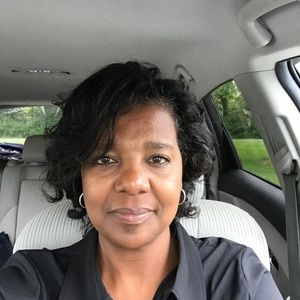 Meet your Posher, Candace